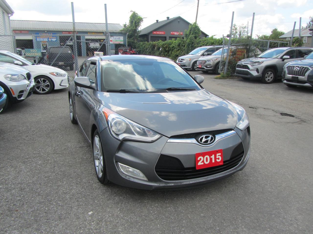 2015 Hyundai Veloster 3DR CPE AUTO SE Photo1