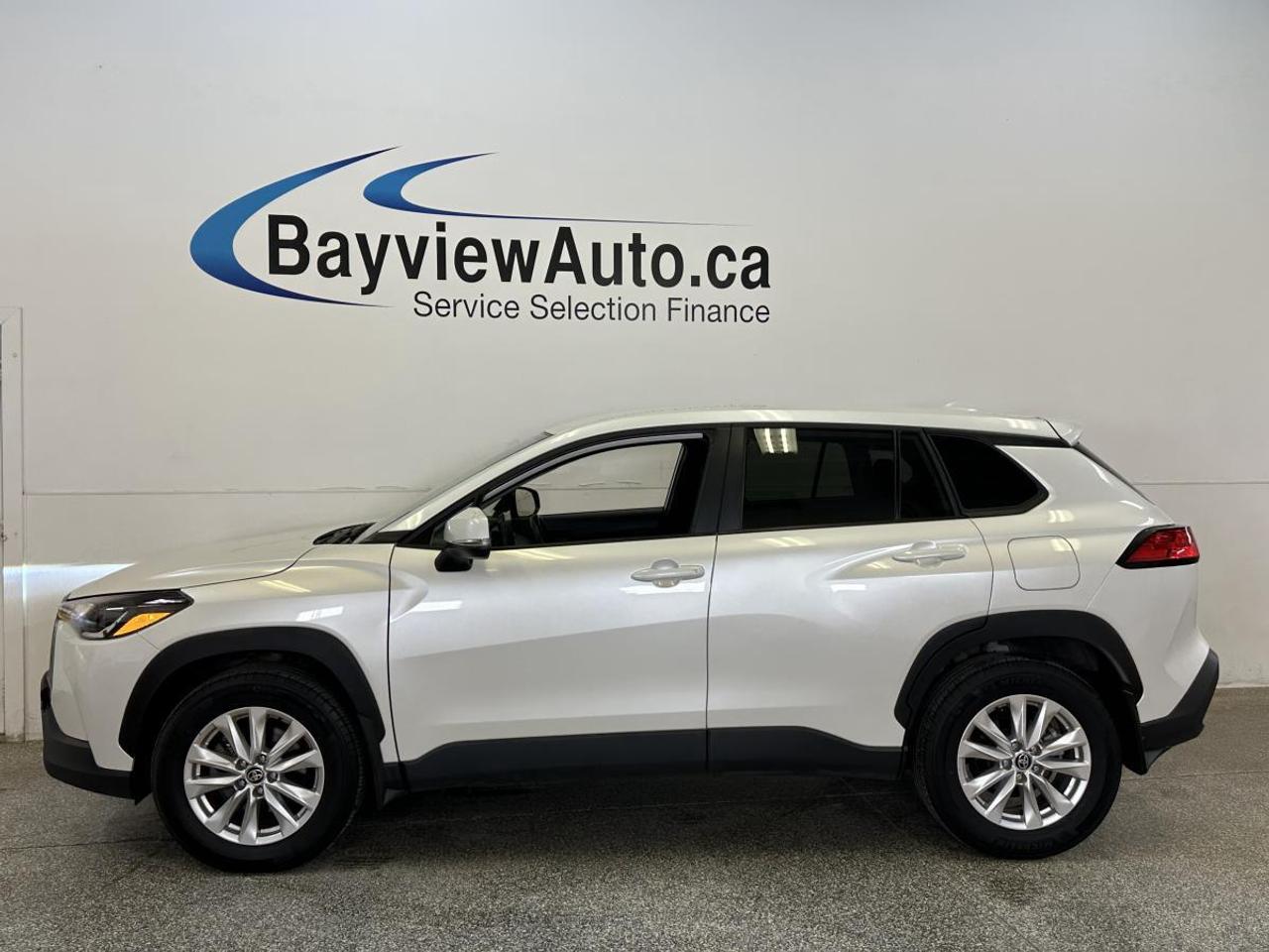 2024 Toyota Corolla Cross LE/AWD/29000KM/HEATED SEATS/AUTO HIGH BEAMS/MORE! Photo