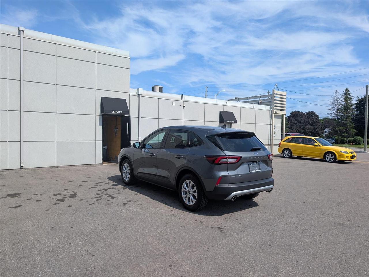 2025 Ford Escape ACTIVE - REVERSE CAM - CARPLAY - TECH FEATS Photo