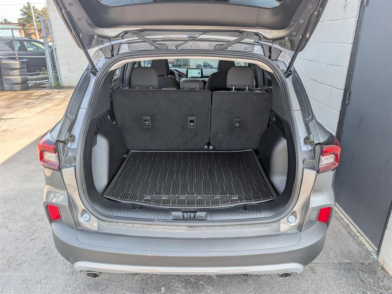 2025 Ford Escape ACTIVE - REVERSE CAM - CARPLAY - TECH FEATS Photo