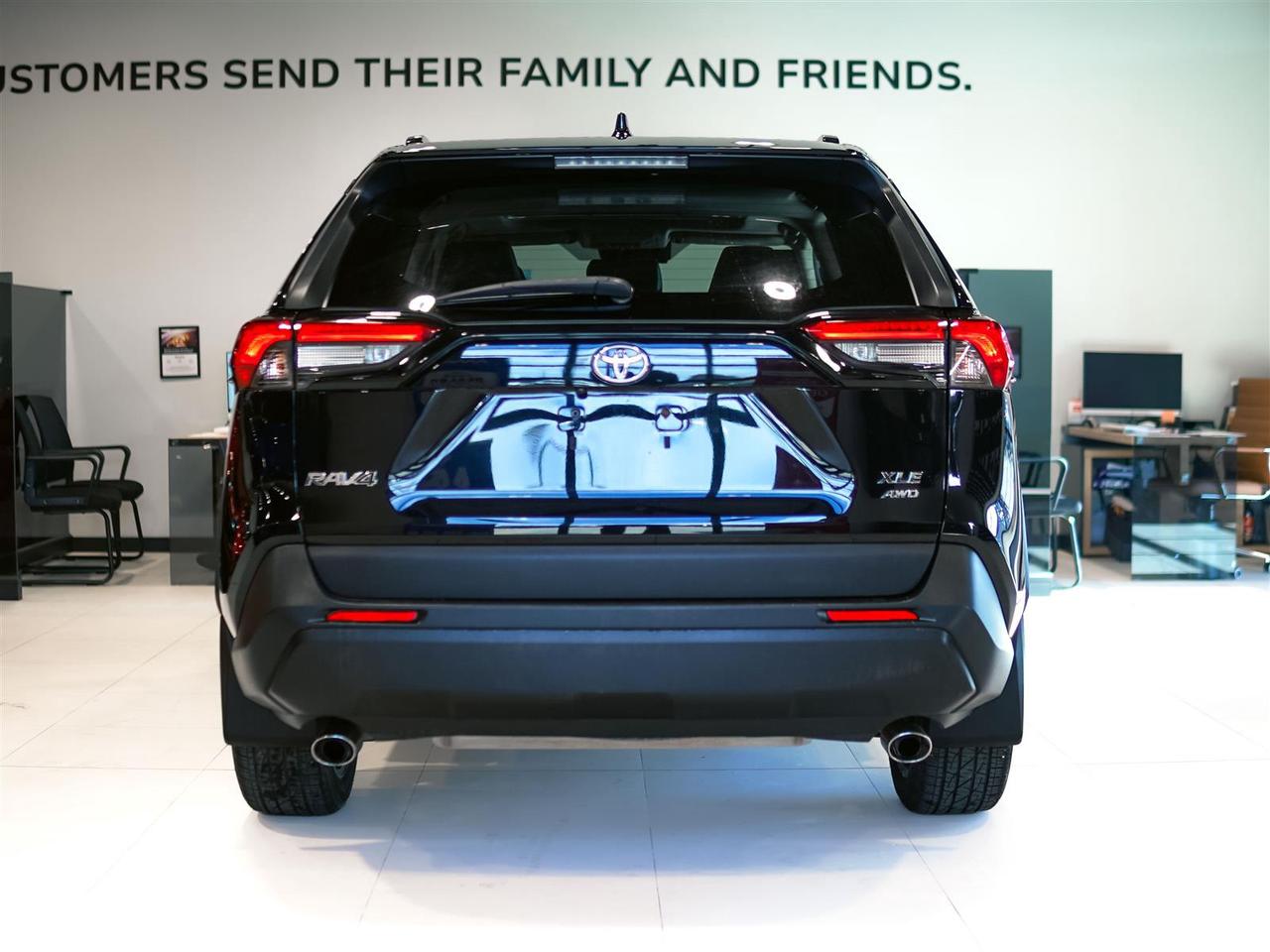 2019 Toyota RAV4 XLE PREMIUM AWD LTHR | ROOF | NO ACCIDENTS Photo