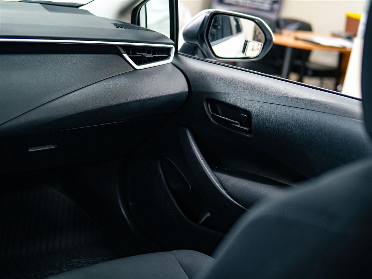 2023 Toyota Corolla LE | BLIND SPOT | APP CONNECT | NO ACCIDENTS Photo