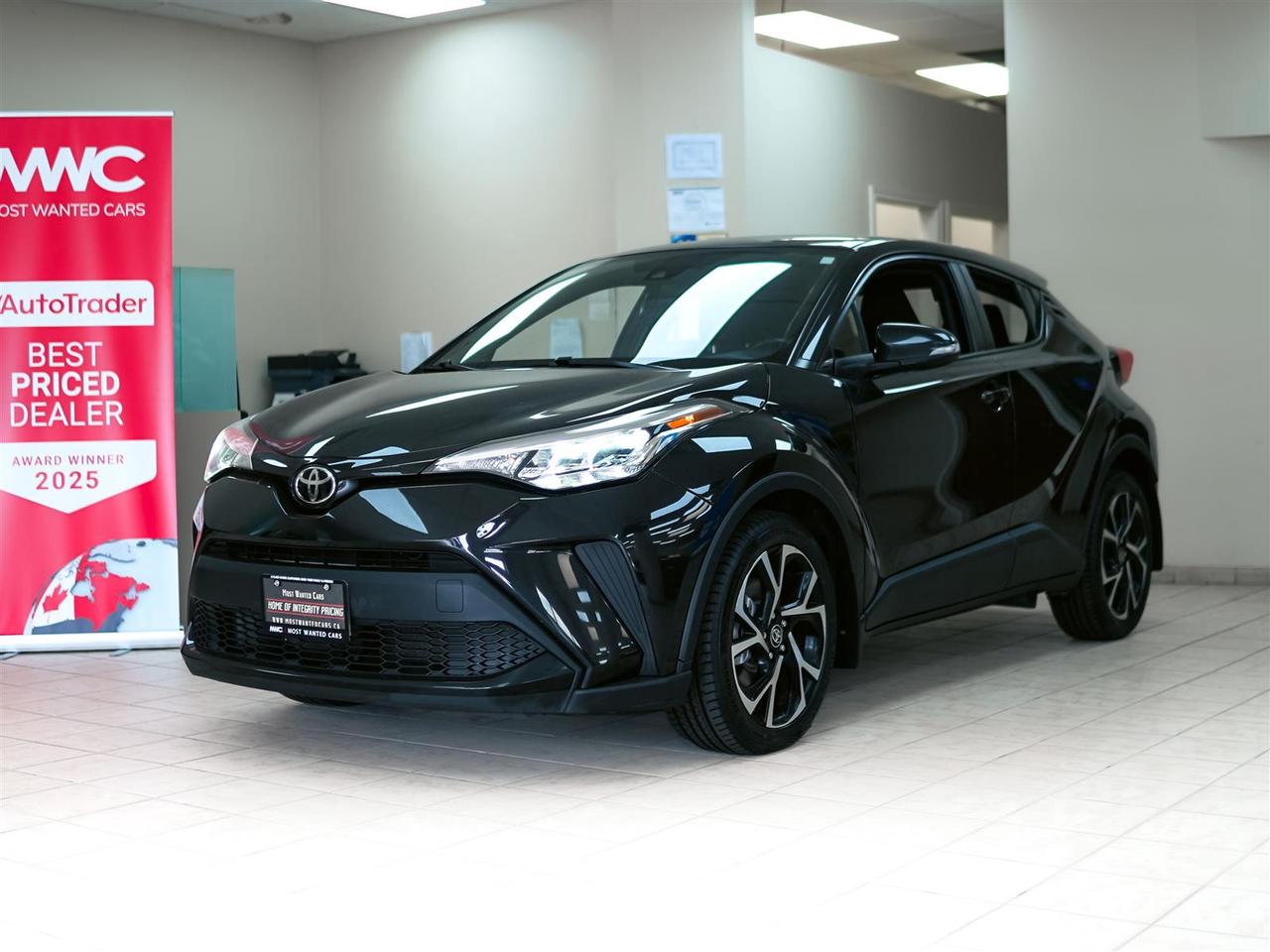 2020 Toyota C-HR XLE PREMIUM | NO ACCIDENTS | BLIND | 18 INCH ALLOYS Photo
