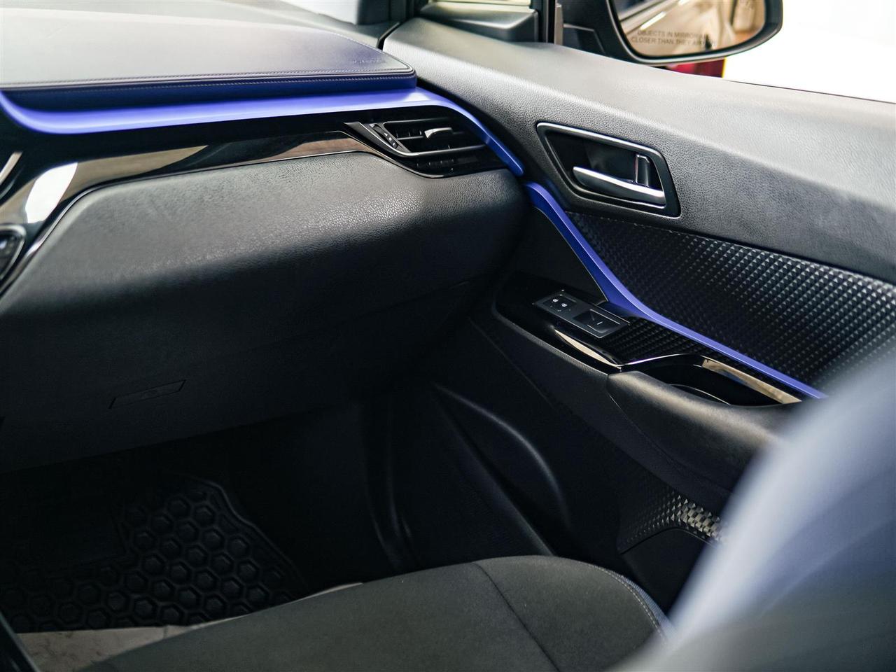 2020 Toyota C-HR XLE PREMIUM | NO ACCIDENTS | BLIND | 18 INCH ALLOYS Photo