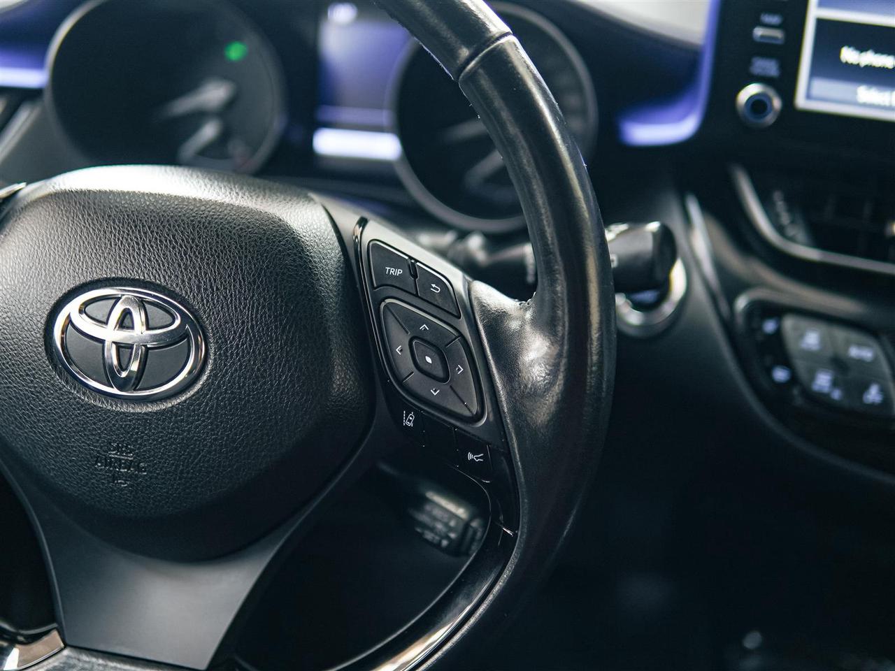 2020 Toyota C-HR XLE PREMIUM | NO ACCIDENTS | BLIND | 18 INCH ALLOYS Photo