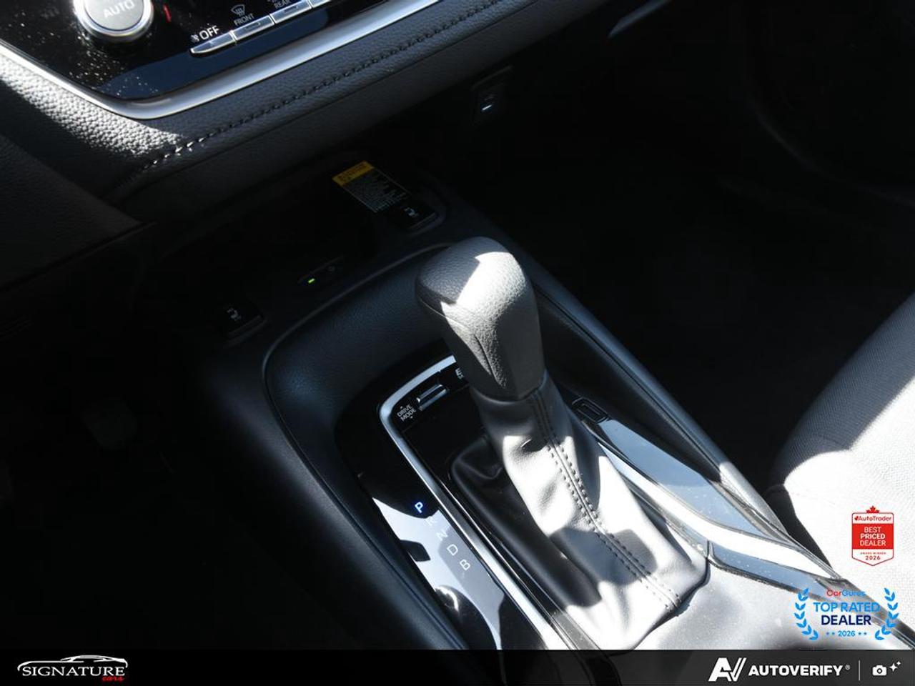 2025 Toyota Corolla Hybrid SE AWD No Accident Sunroof Carplay BSM Photo