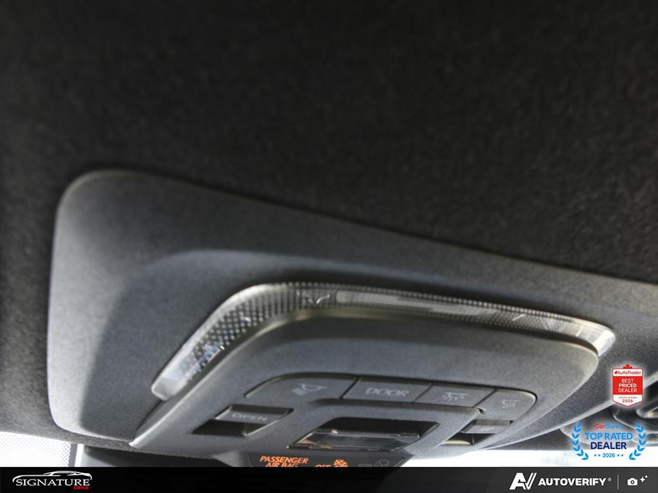 2025 Toyota Corolla Hybrid SE AWD No Accident Sunroof Carplay BSM Photo