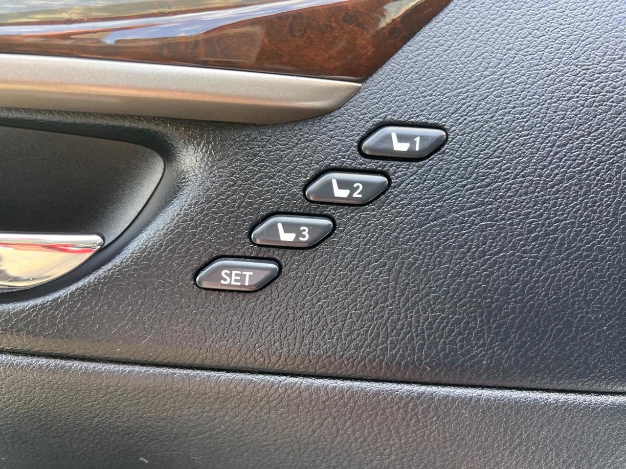2013 Lexus ES 350 Photo