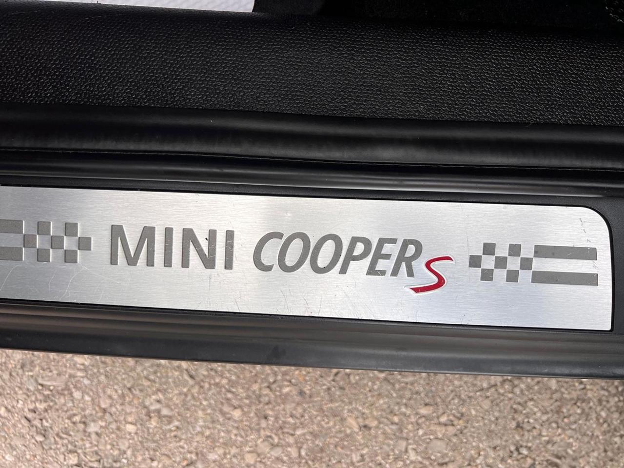 2014 MINI Cooper Countryman S Photo