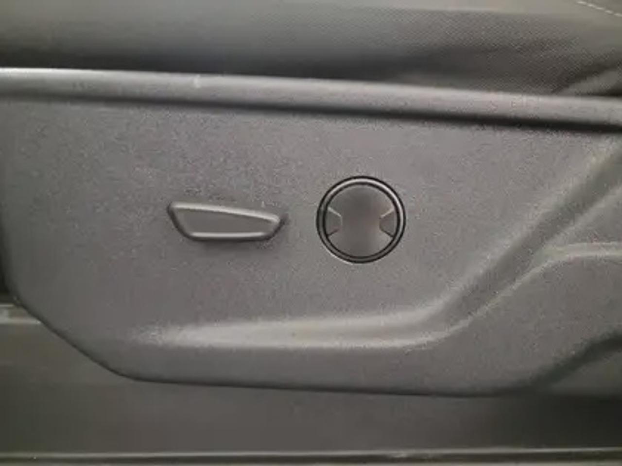 14690229.832734531