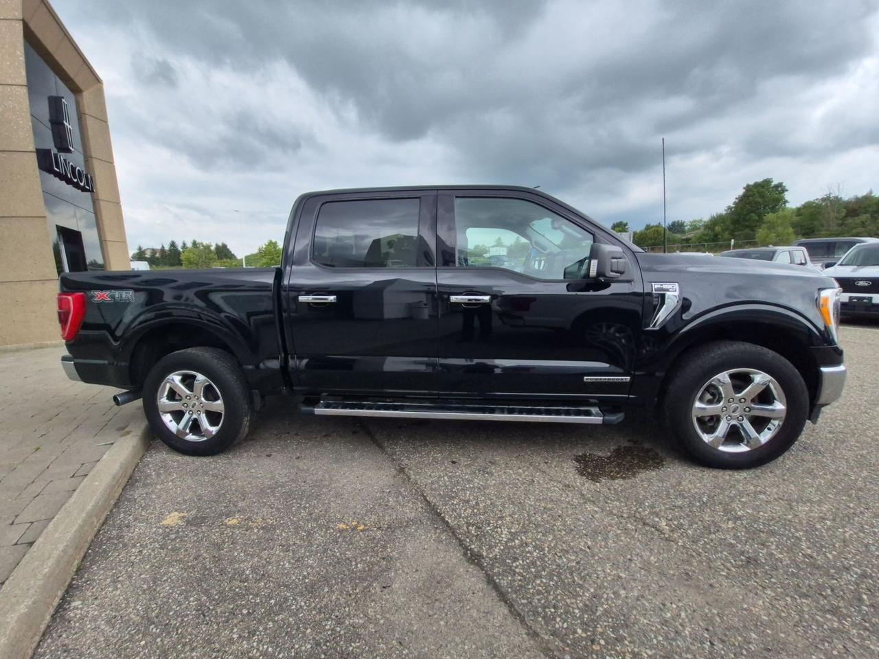 2021 Ford F-150 POWERBOOST HYBRID! 302A WITH 20" RIMS! LOCAL TRADE Photo3