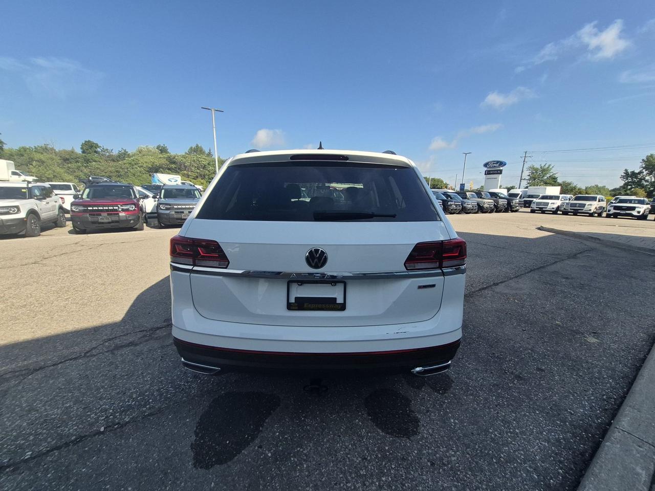 2021 Volkswagen Atlas COMFORTLINE, 2L TURBO ENGINE, LOCAL TRADE! Photo4
