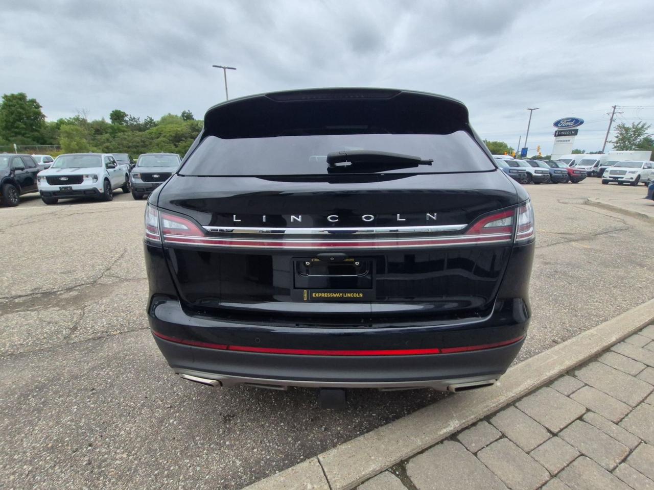 2022 Lincoln Nautilus 2.7L UPGRADED ENGINE! RESERVE, AWD, 201A, 21" RIMS Photo4