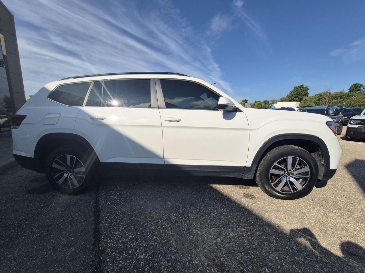 2021 Volkswagen Atlas COMFORTLINE, 2L TURBO ENGINE, LOCAL TRADE! Photo3