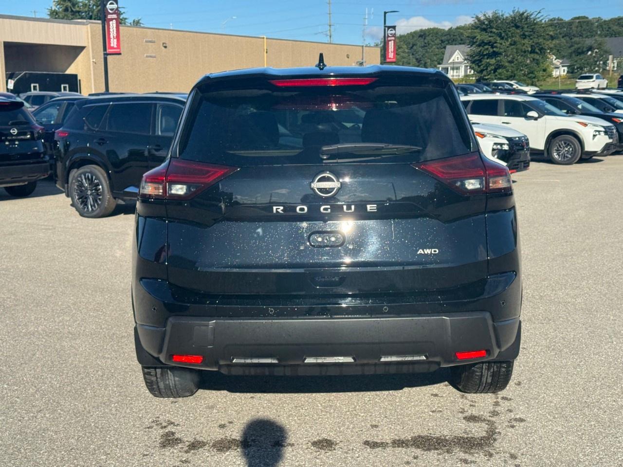 2024 Nissan Rogue AWD S Photo