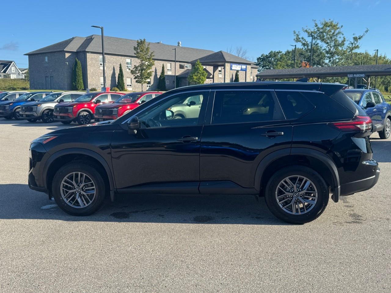 2024 Nissan Rogue AWD S Photo