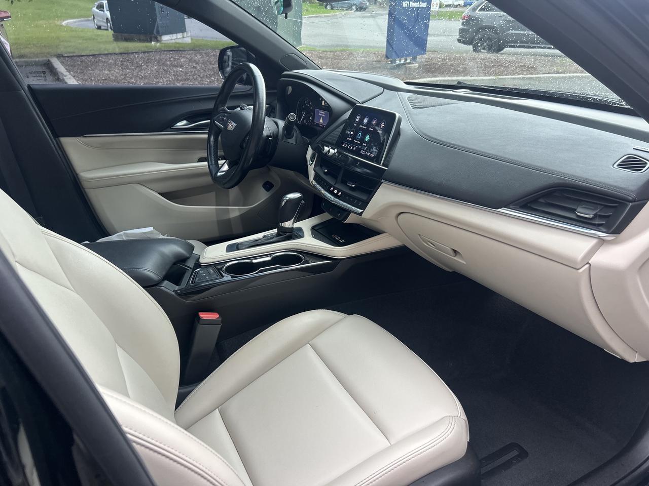 2021 Cadillac CT4 Luxury - LOADED!! REMOTE START, WIRELESS CHARGER!! - Photo #32