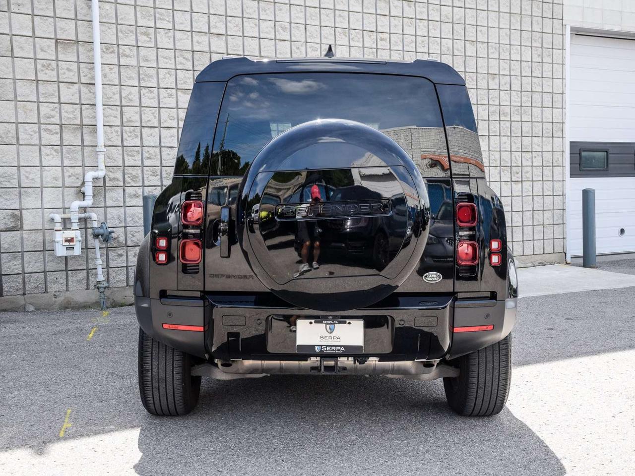 2023 Land Rover Defender S 4dr All-Wheel Drive 110 Photo