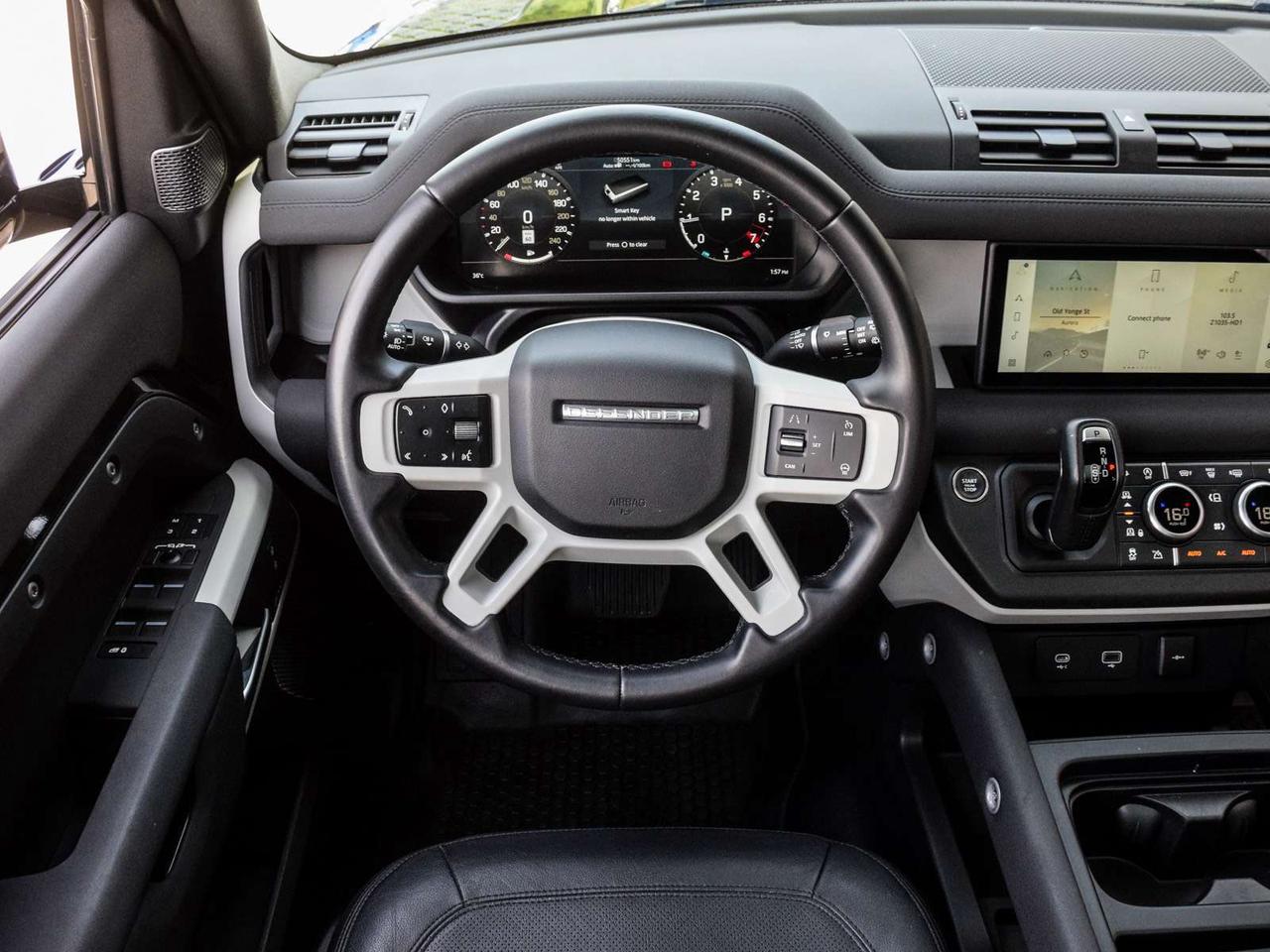 2023 Land Rover Defender S 4dr All-Wheel Drive 110 Photo