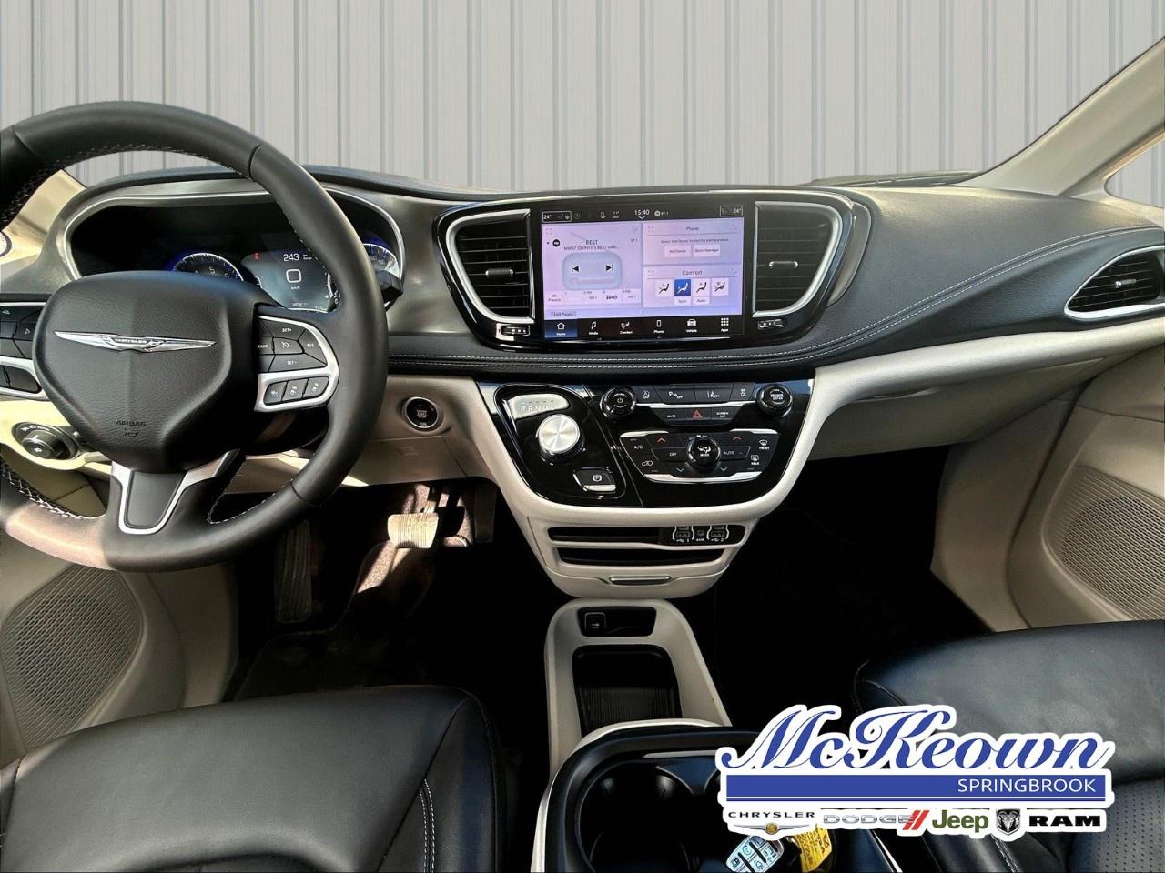 2024 Chrysler Pacifica TOURING-L FWD Photo