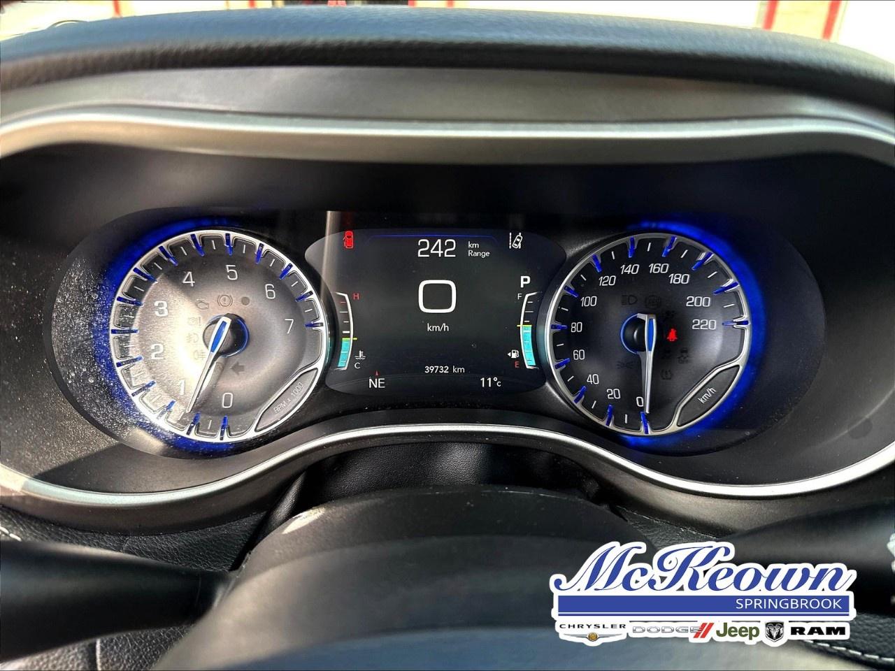 2024 Chrysler Pacifica TOURING-L FWD Photo