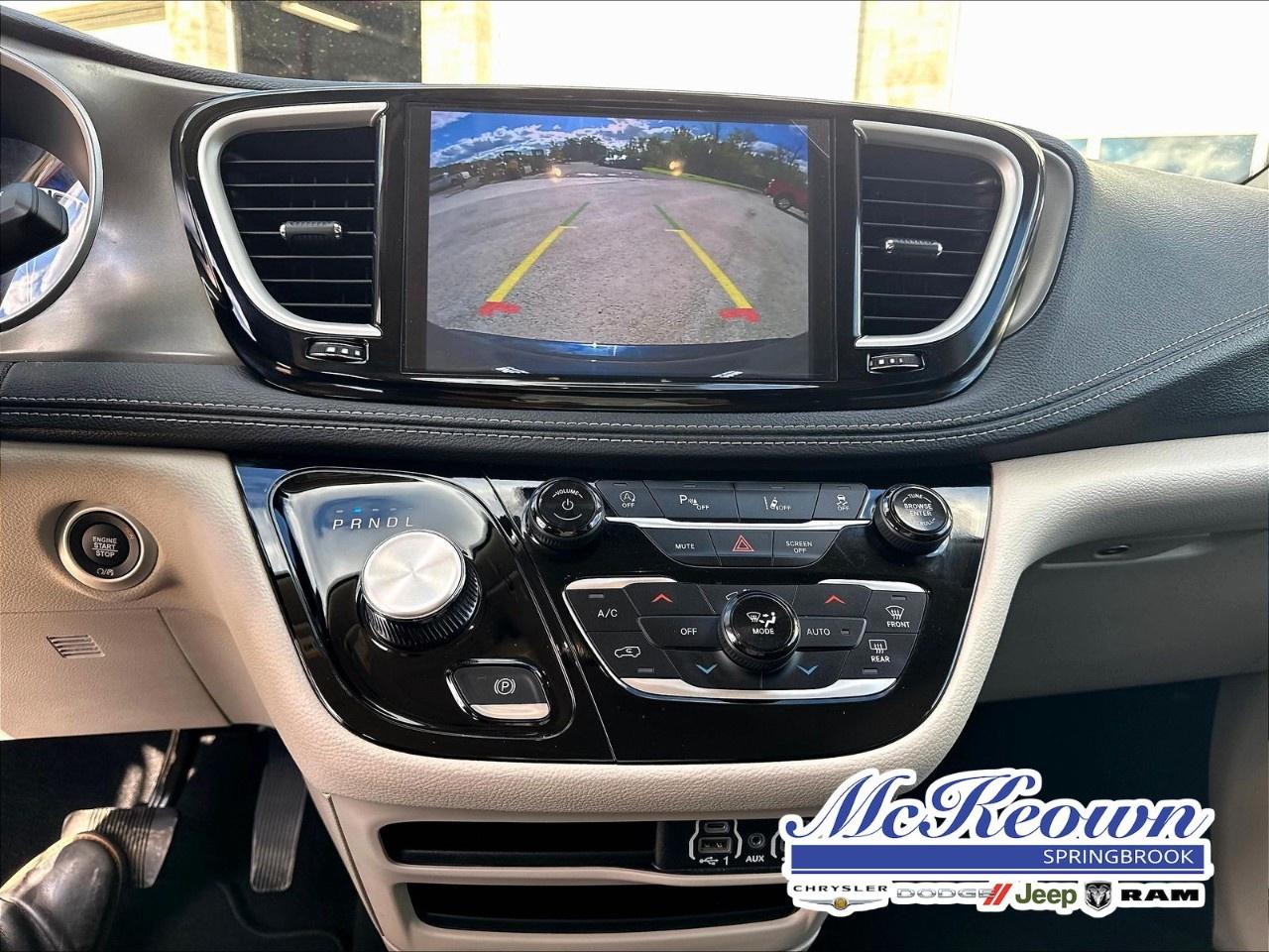 2024 Chrysler Pacifica TOURING-L FWD Photo
