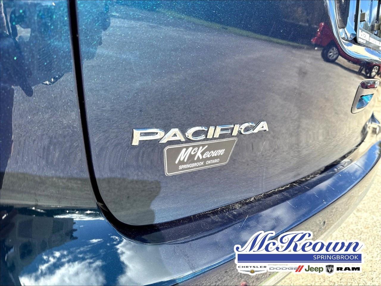 2024 Chrysler Pacifica TOURING-L FWD Photo