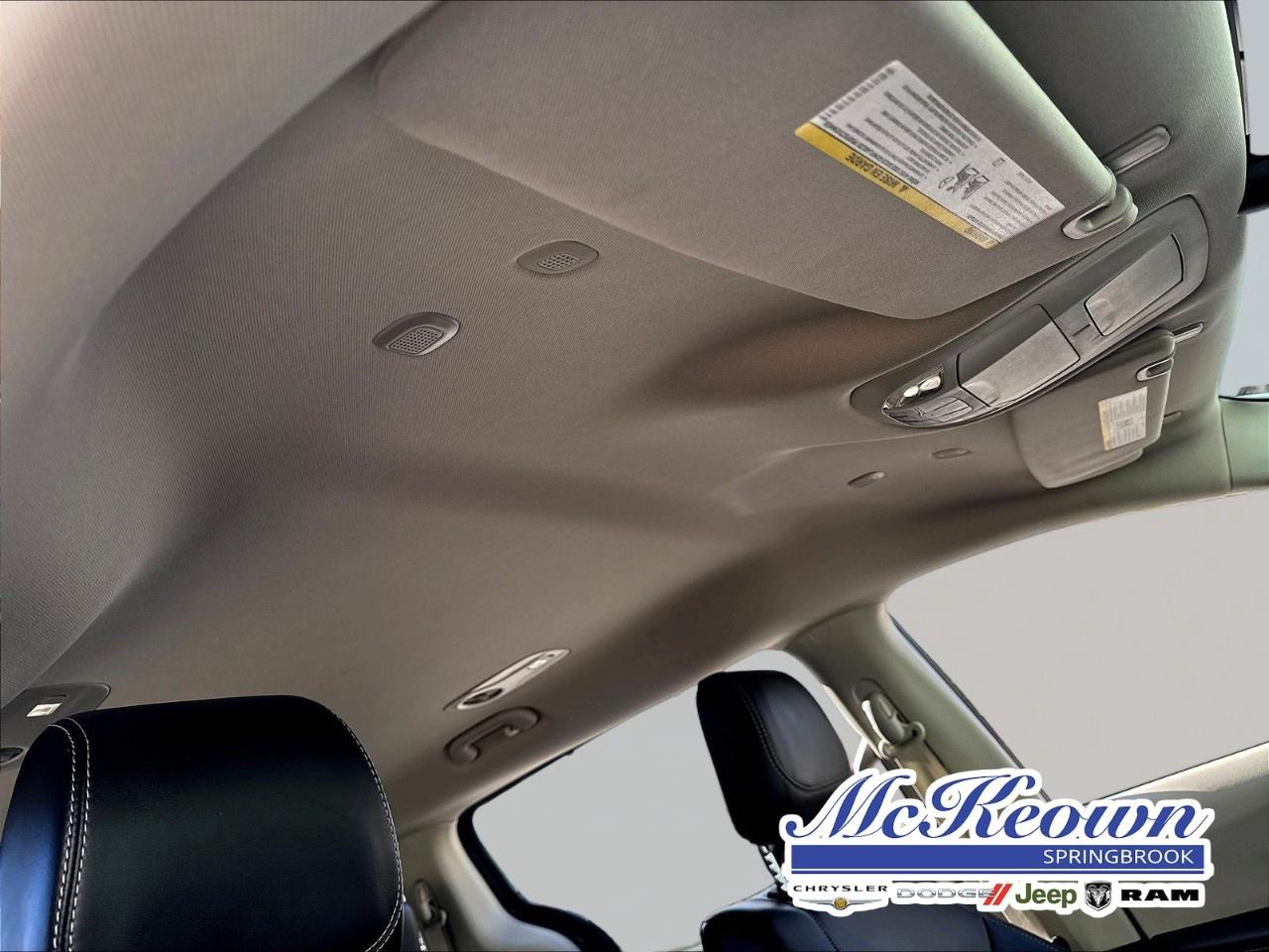 2024 Chrysler Pacifica TOURING-L FWD Photo