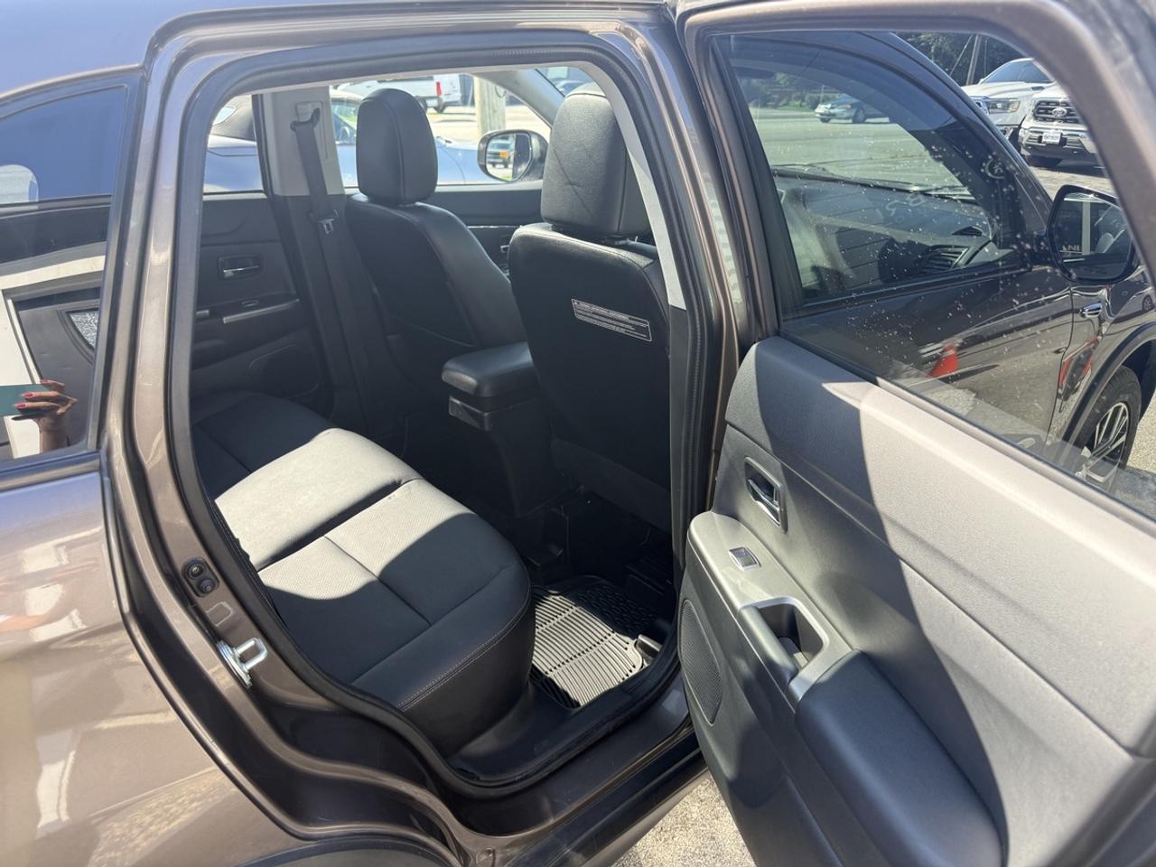 2018 Mitsubishi RVR  Photo