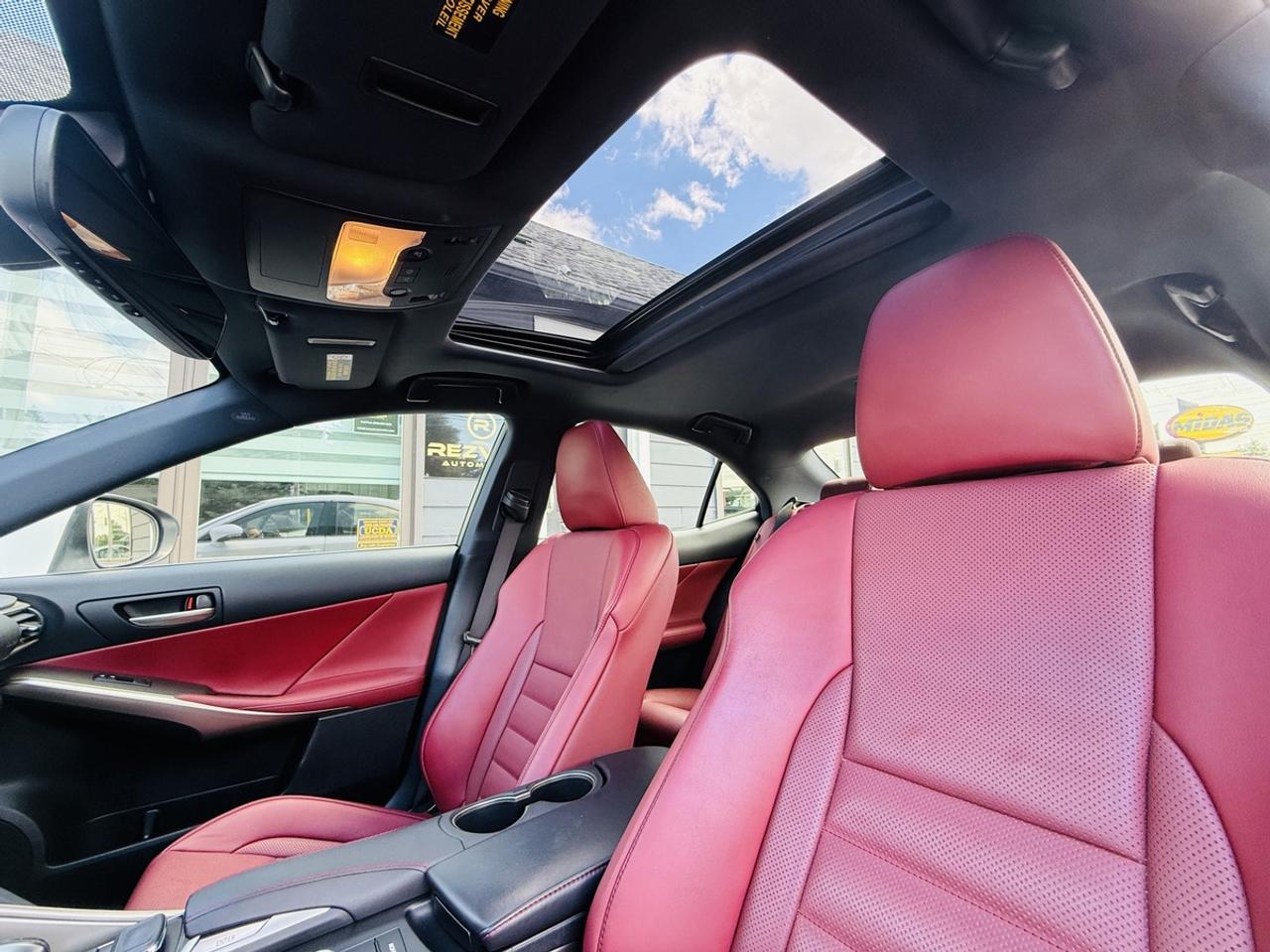 2017 Lexus IS 300 F SPORT Photo