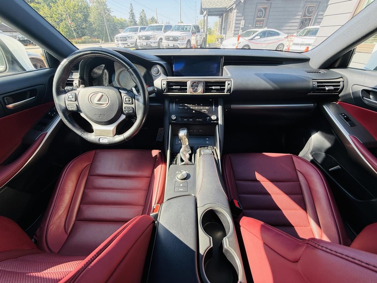 2017 Lexus IS 300 F SPORT Photo