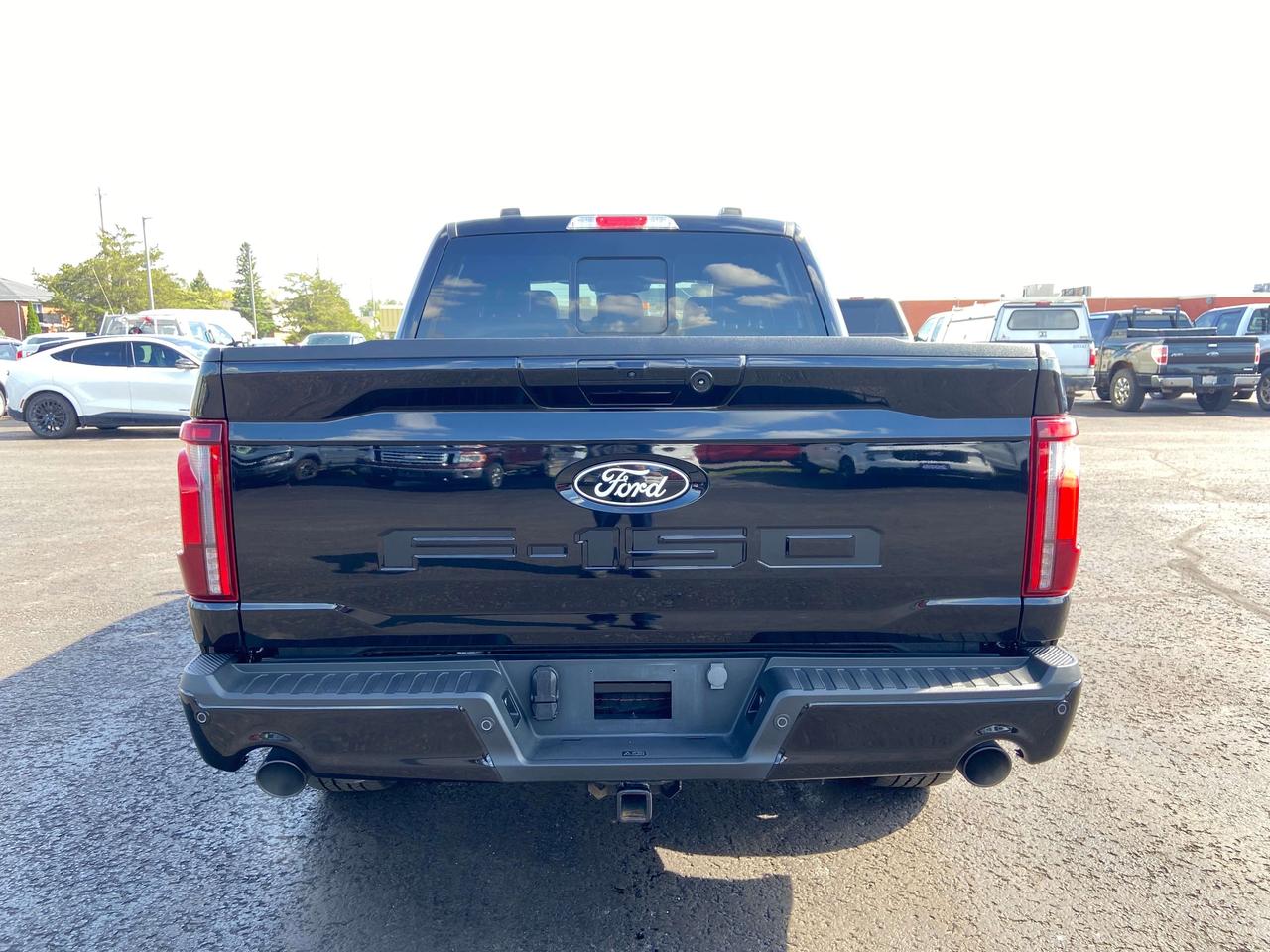 2024 Ford F-150 LARIAT 3.5L POWERBOOST HYBRID BLACK PKG PANEL ROOF Photo