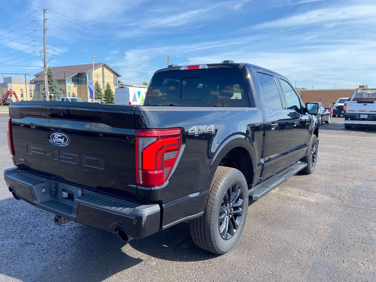 2024 Ford F-150 LARIAT 3.5L POWERBOOST HYBRID BLACK PKG PANEL ROOF Photo