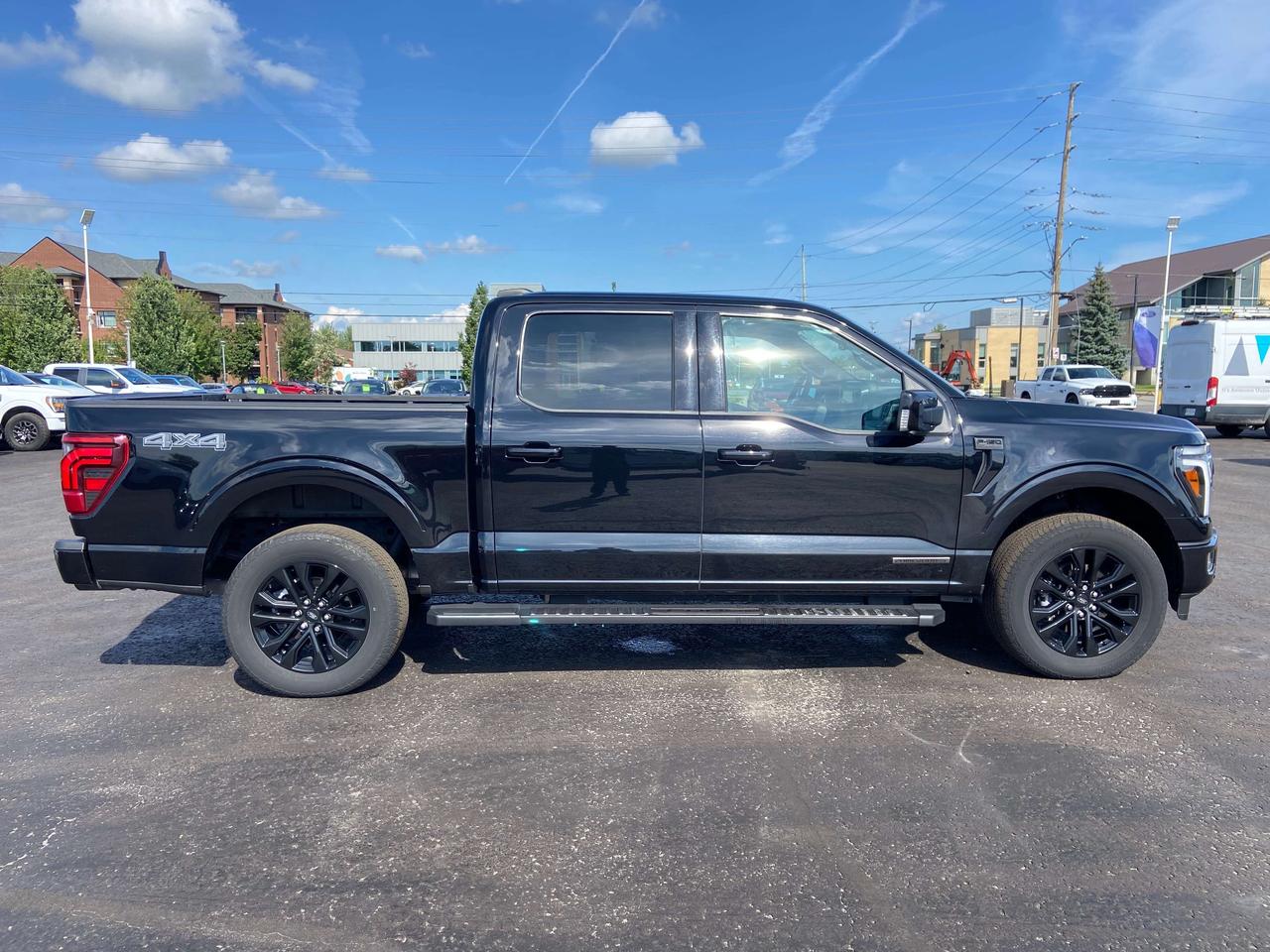 2024 Ford F-150 LARIAT 3.5L POWERBOOST HYBRID BLACK PKG PANEL ROOF Photo