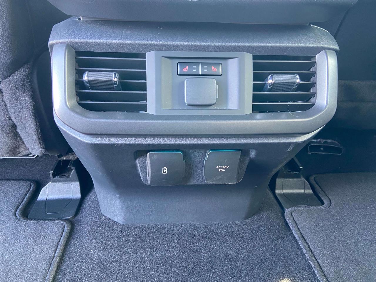2024 Ford F-150 LARIAT 3.5L POWERBOOST HYBRID BLACK PKG PANEL ROOF Photo
