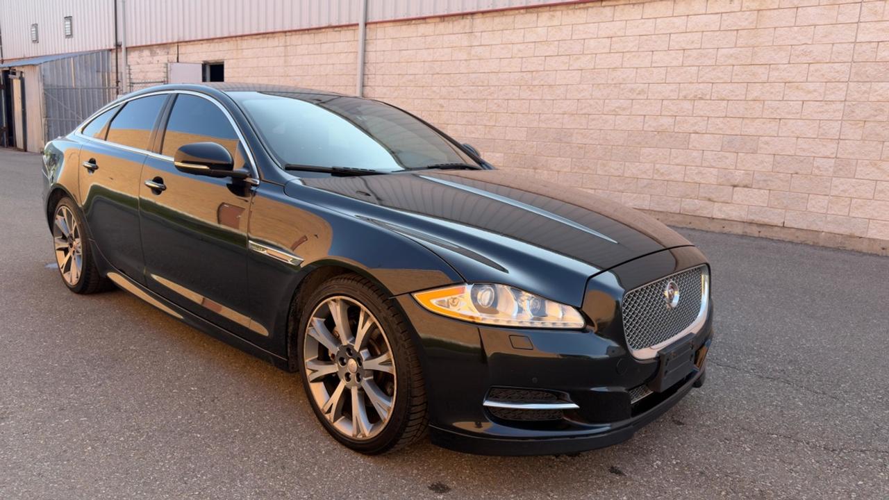 2015 Jaguar XJ Premium Photo5