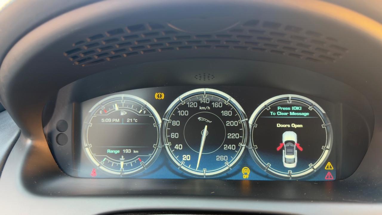 2015 Jaguar XJ Premium Photo