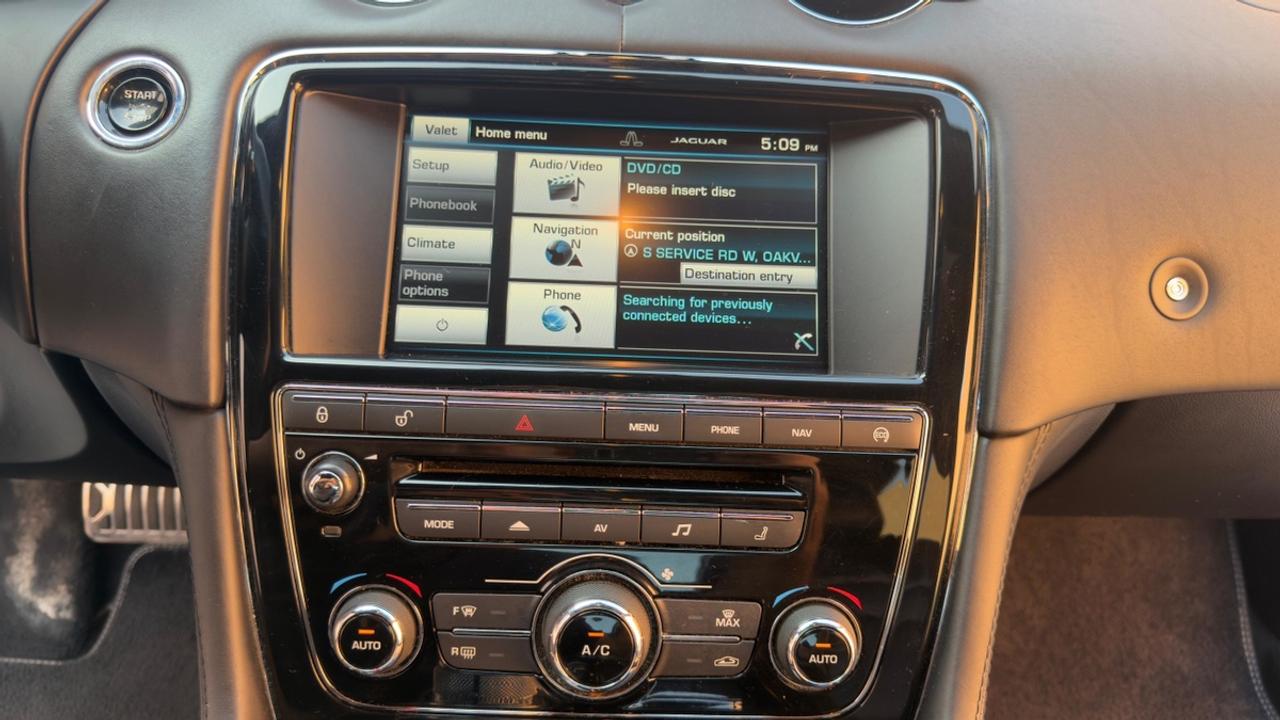 2015 Jaguar XJ Premium Photo