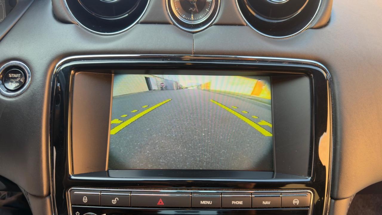 2015 Jaguar XJ Premium Photo