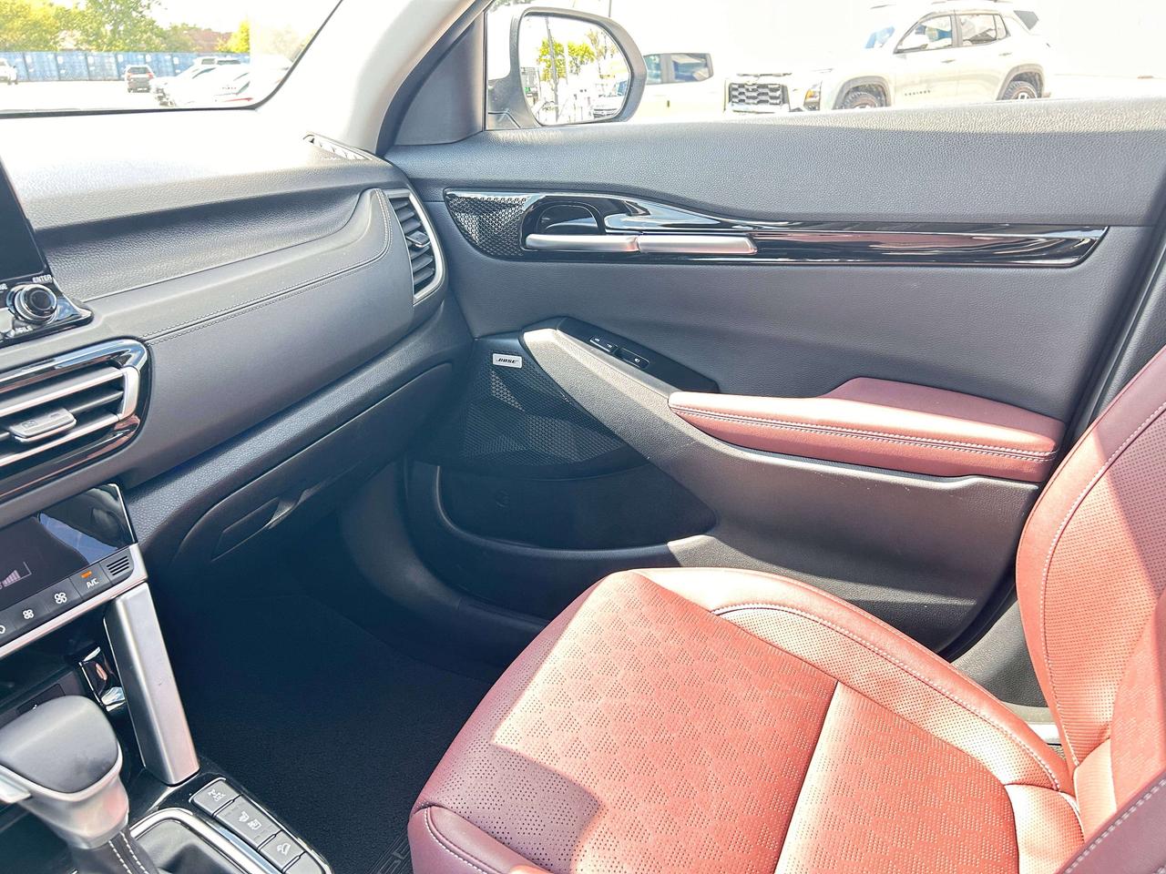 2023 Kia Seltos SX Turbo Photo