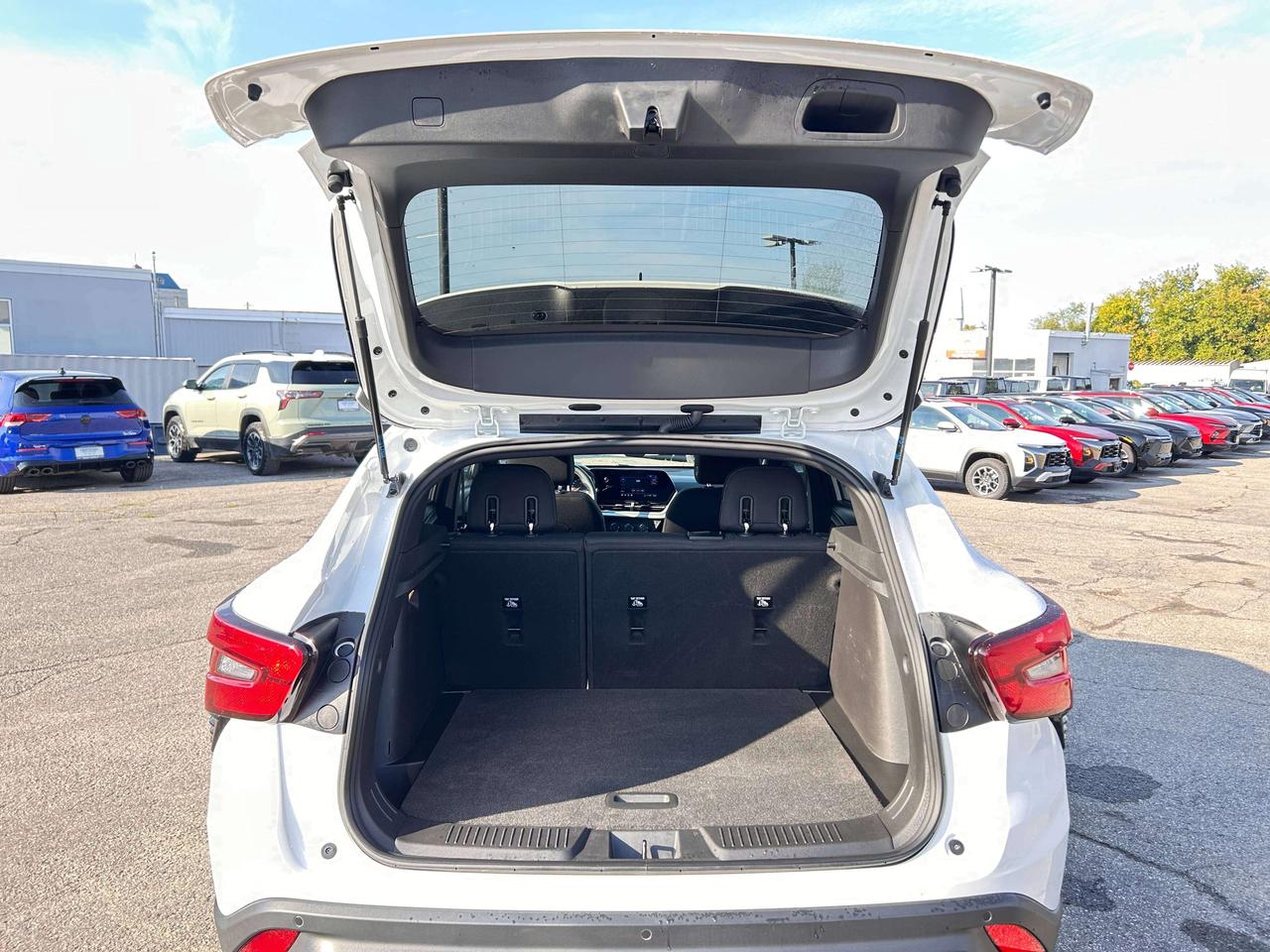 2024 Chevrolet Trax FWD 1RS Photo