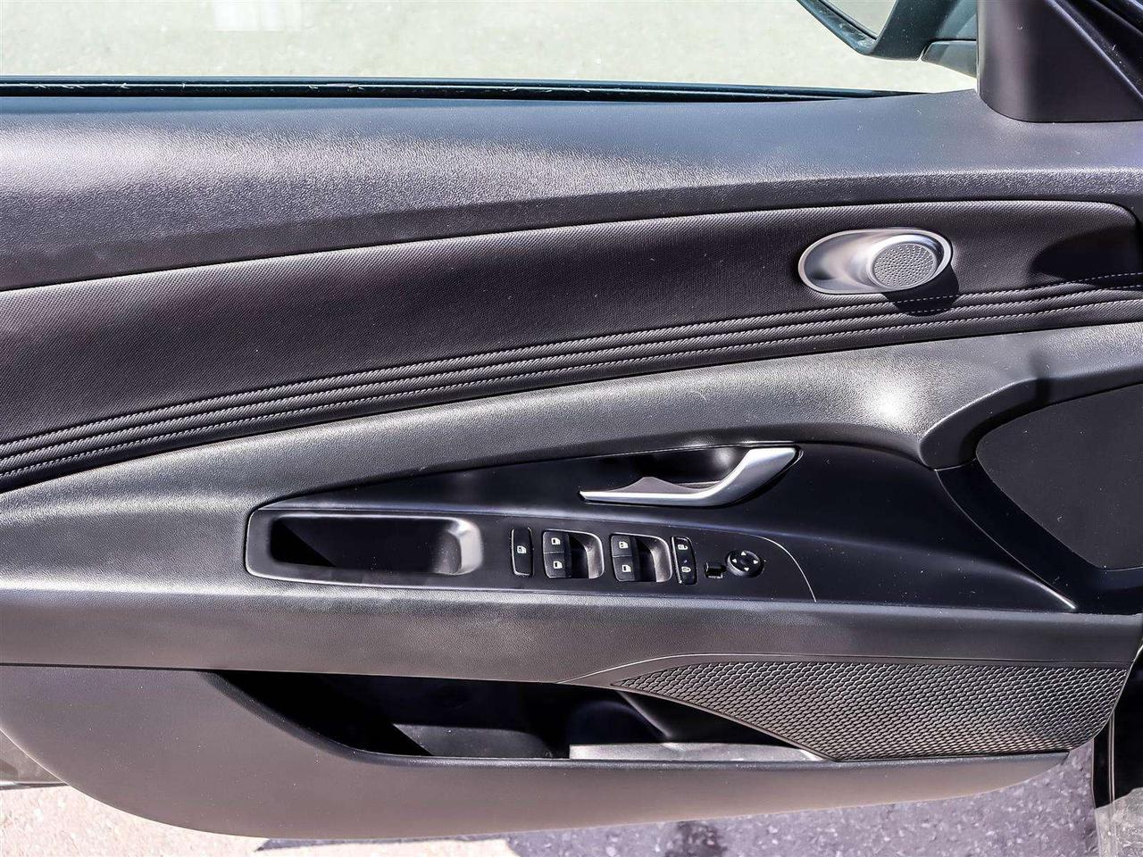 2023 Hyundai Elantra Preferred Photo