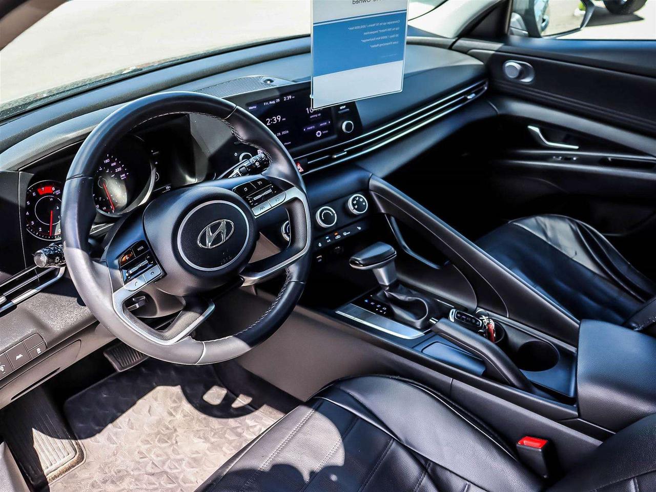 2023 Hyundai Elantra Preferred Photo