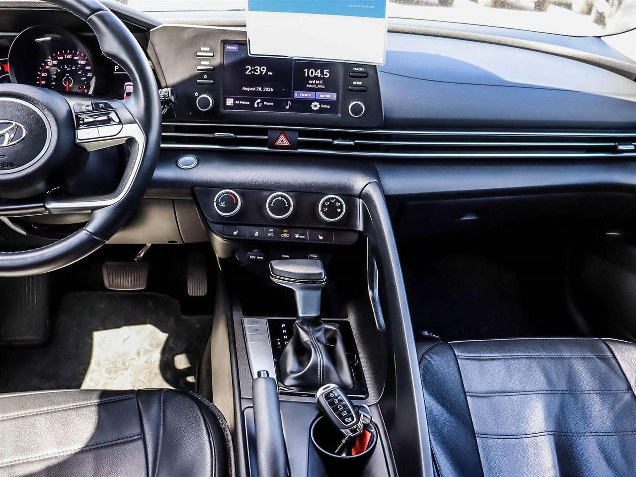 2023 Hyundai Elantra Preferred Photo