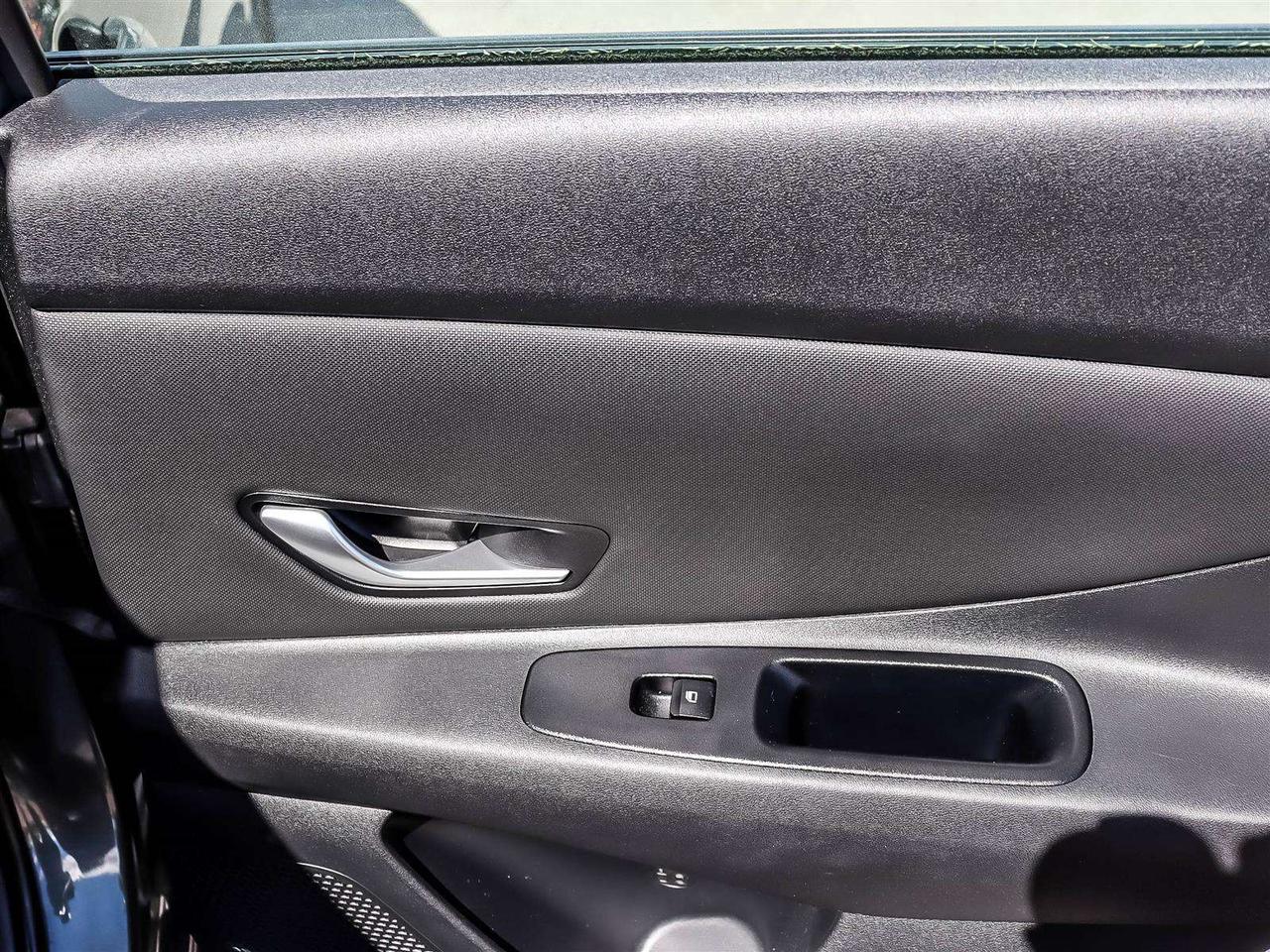 2023 Hyundai Elantra Preferred Photo