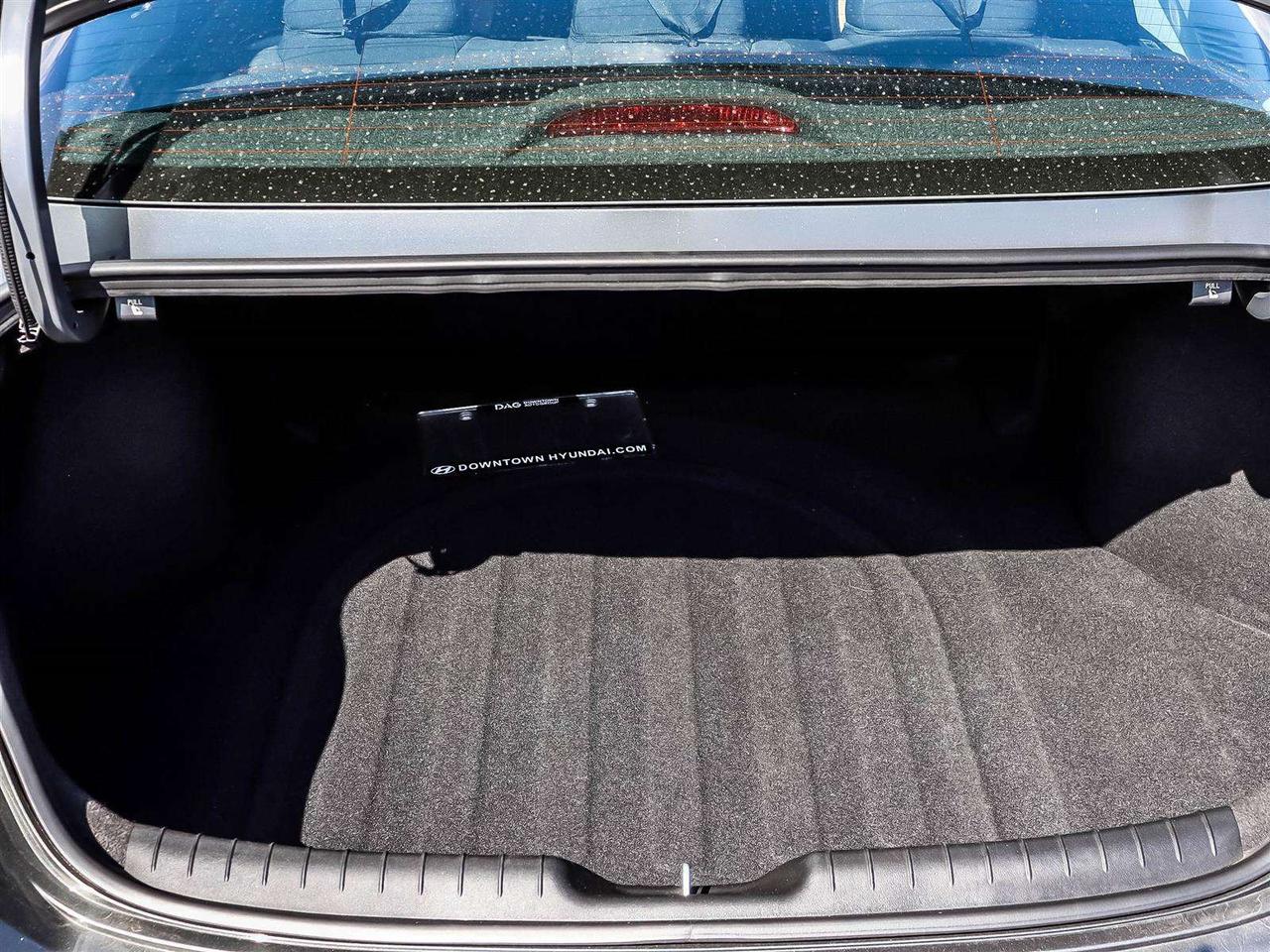 2023 Hyundai Elantra Preferred Photo
