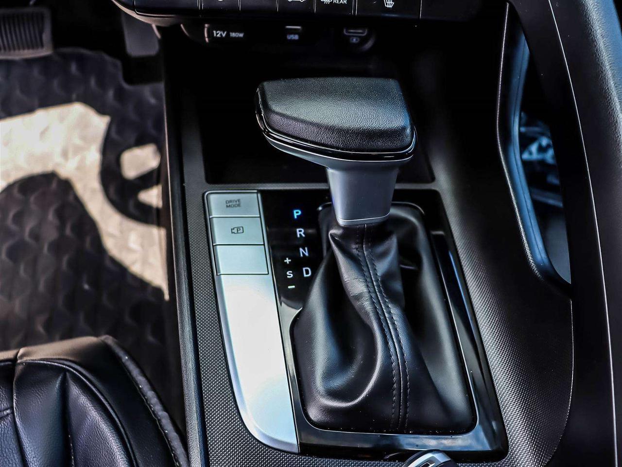 2023 Hyundai Elantra Preferred Photo