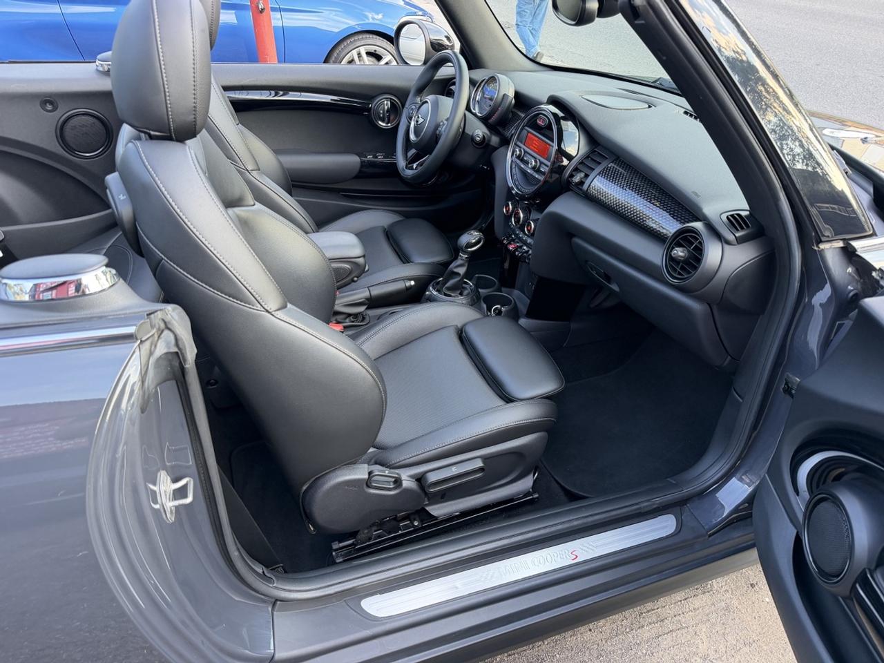 2016 MINI Cooper S CONVERTIBLE Photo