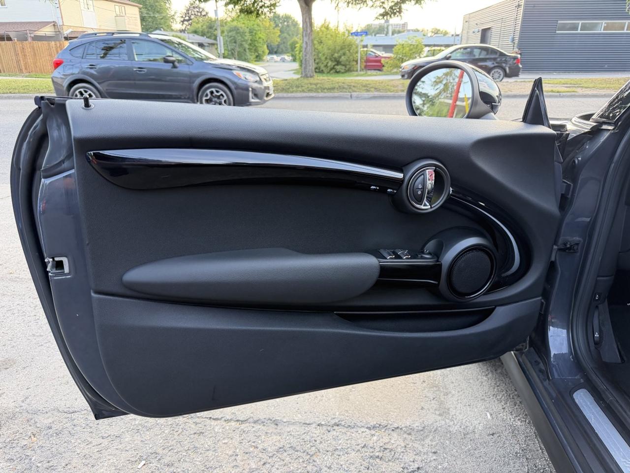 2016 MINI Cooper S CONVERTIBLE Photo