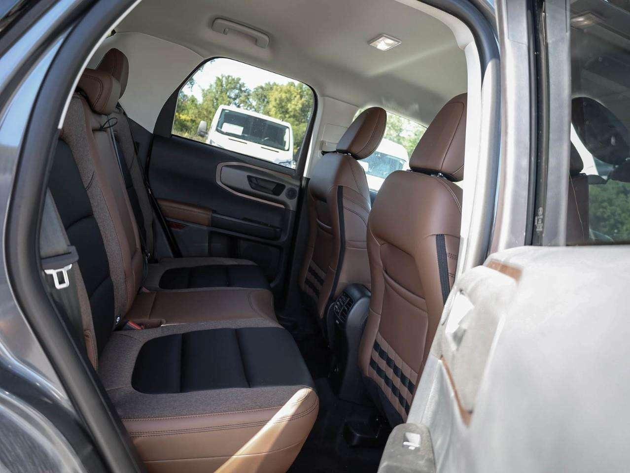 2025 Ford Bronco Sport Outer Banks USED DEALER DEMO! Photo